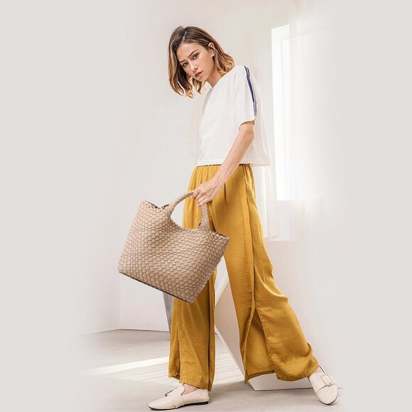 Eco-Friendly Woven Tote & Clutch Set - Versatile Handbag for Every Occasion - Picture 2 of 7
